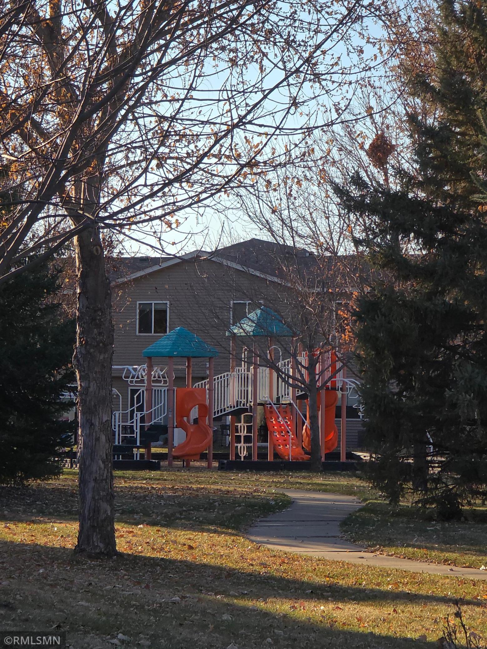 939 Cypress Road, Unit 4 St. Cloud, MN 56303 - Photo 6 of 8