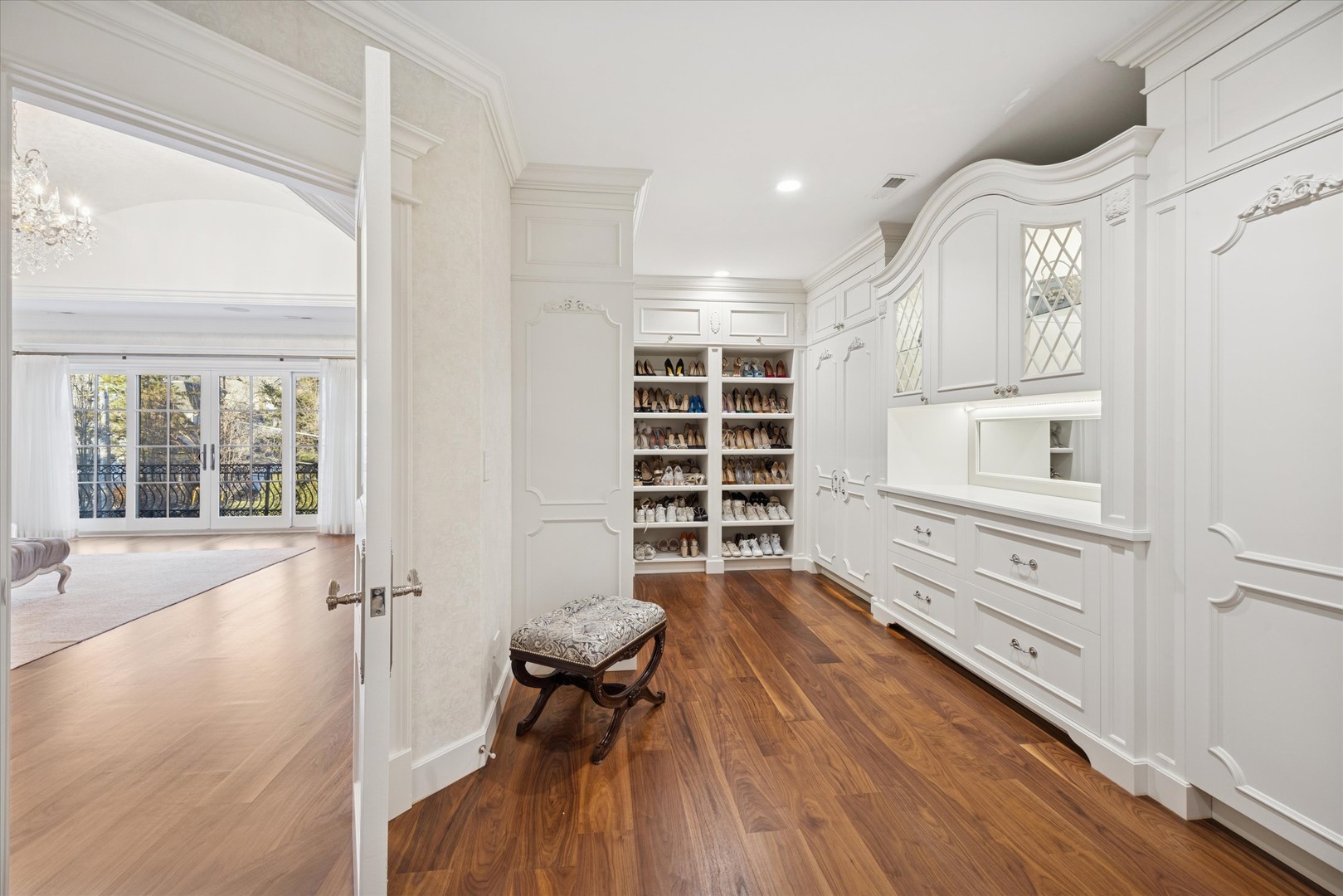 321 East 9th Street Hinsdale, IL 60521 - Photo 17 of 36