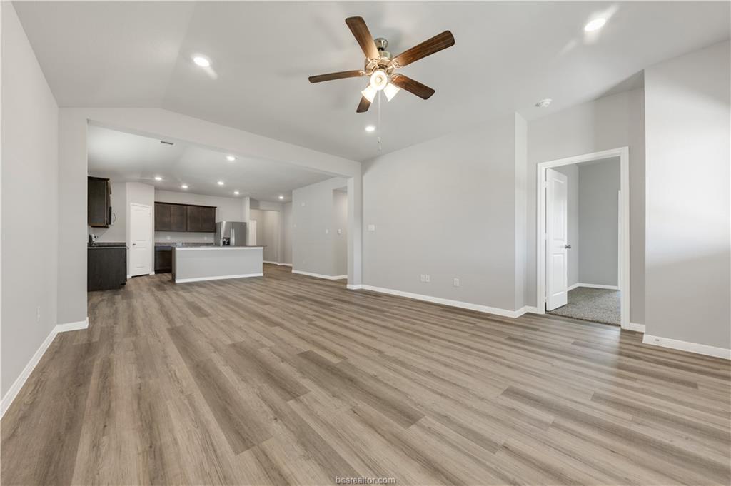 5350 Samuel Run Bryan, TX 77807 - Photo 5 of 14