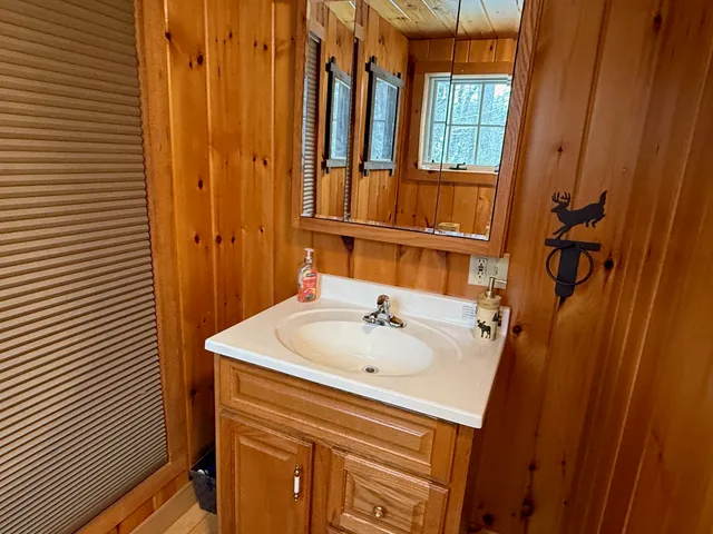 $349,000 | 1450 Vermont Route 8, Wilmington, VT 05363