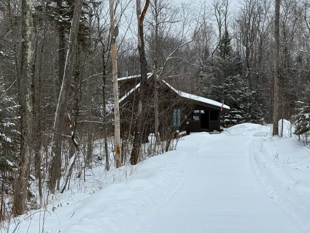 $349,000 | 1450 Vermont Route 8, Wilmington, VT 05363