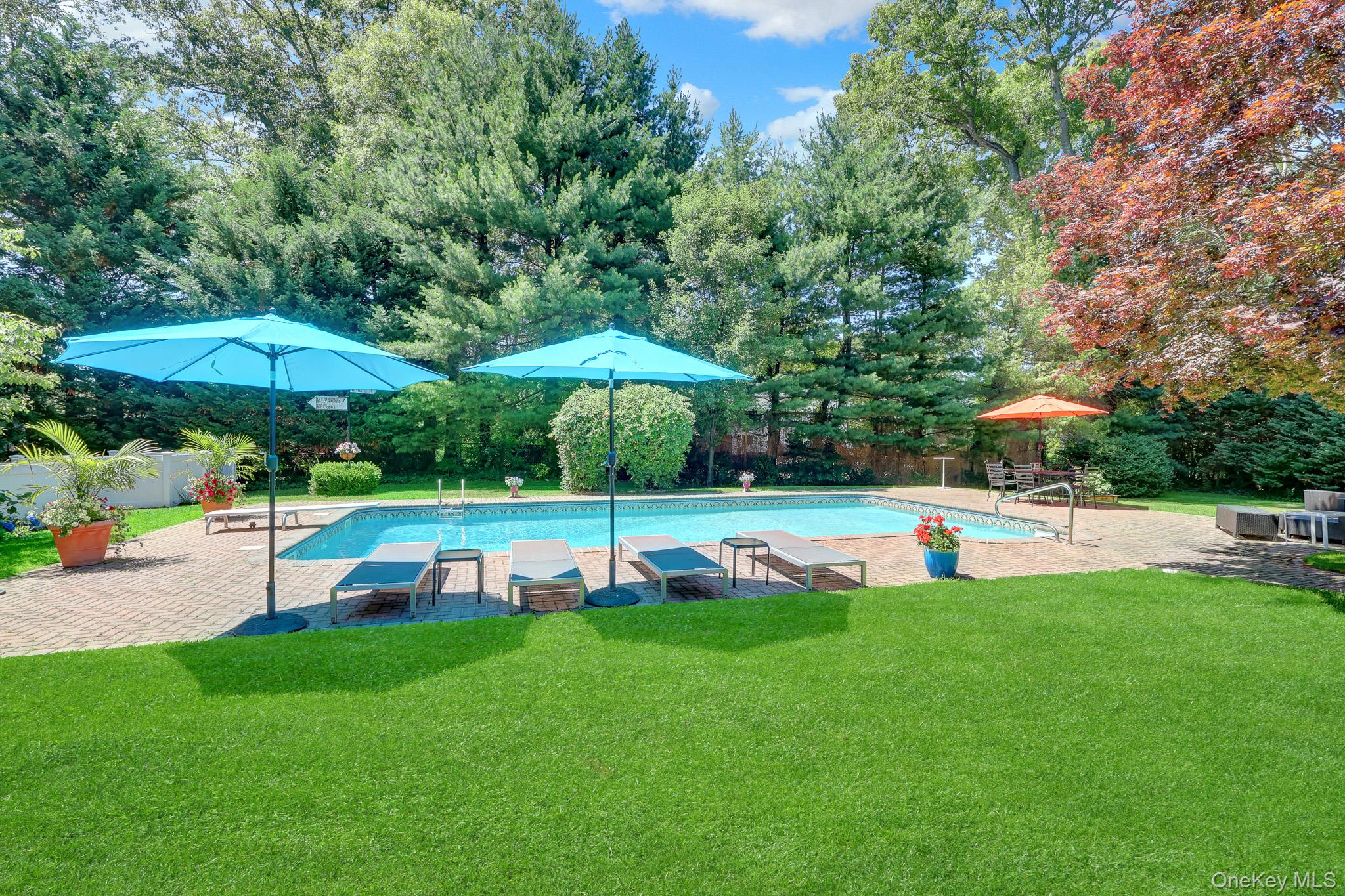 121 Old Field Road Huntington, NY 11743 - Photo 31 of 38