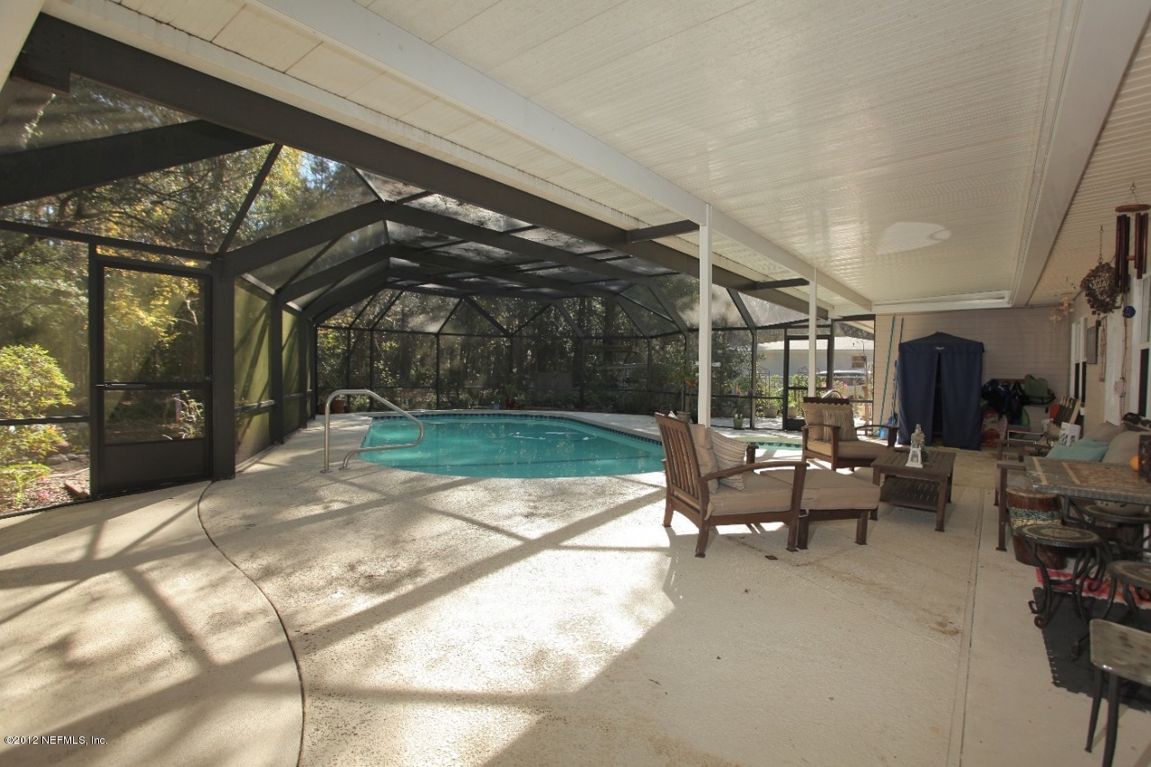 5719 Salerno Road Jacksonville, FL 32244 - Photo 23 of 27 Patio and Pool