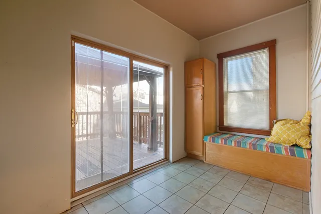 $2,500 | 5434 West Wrightwood Avenue, Chicago, IL 60639