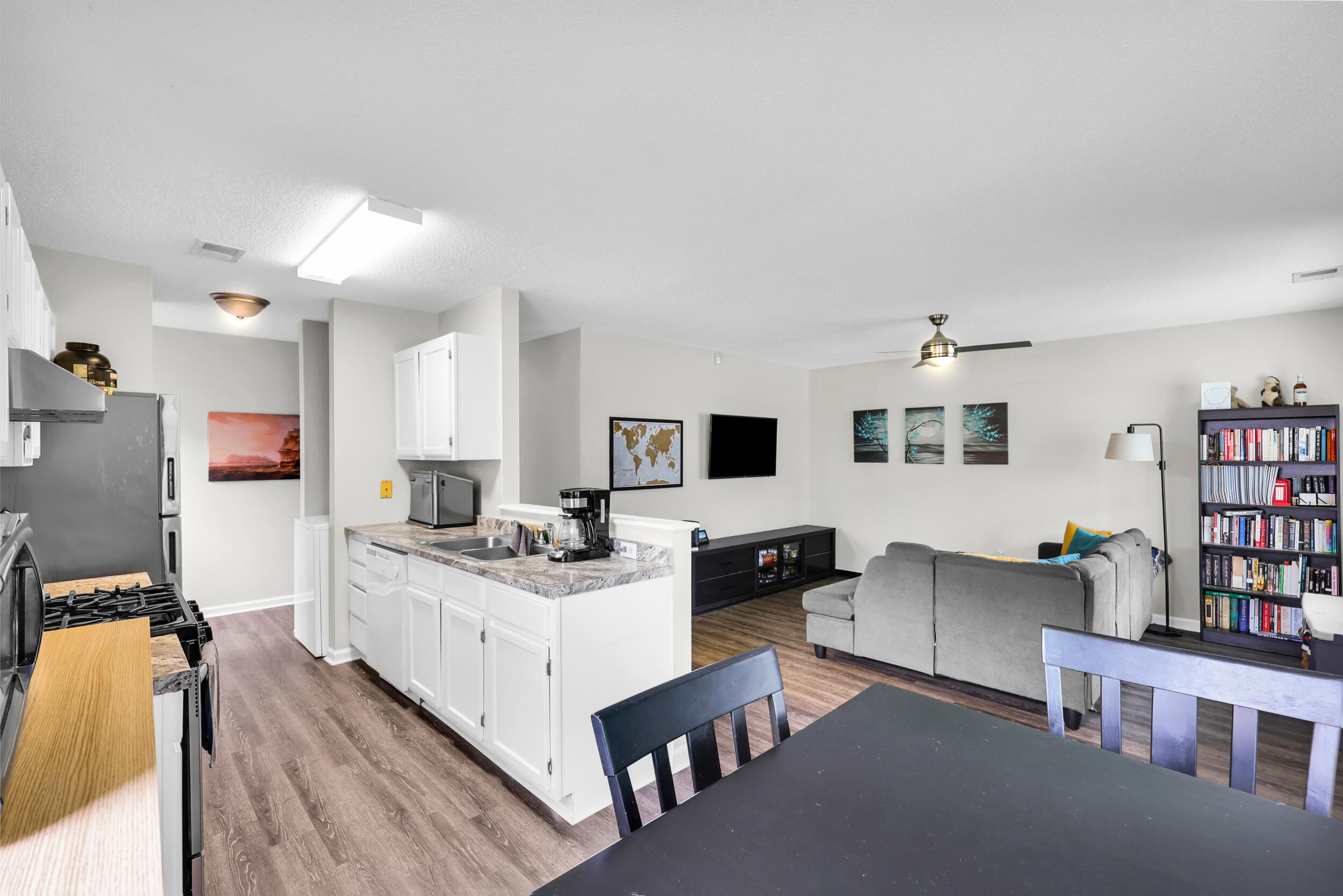 43 Woodleaf Court Charleston, SC 29407 - Photo 5 of 17 13_ru4a3536