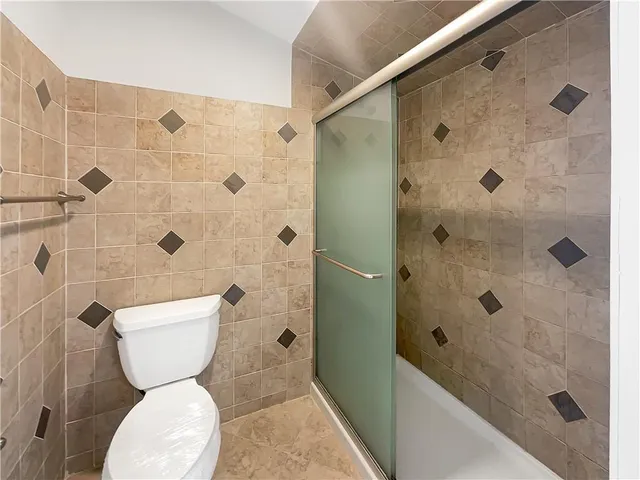 $622,000 | 7040 Northgreen Drive Northeast, Atlanta, GA 30328