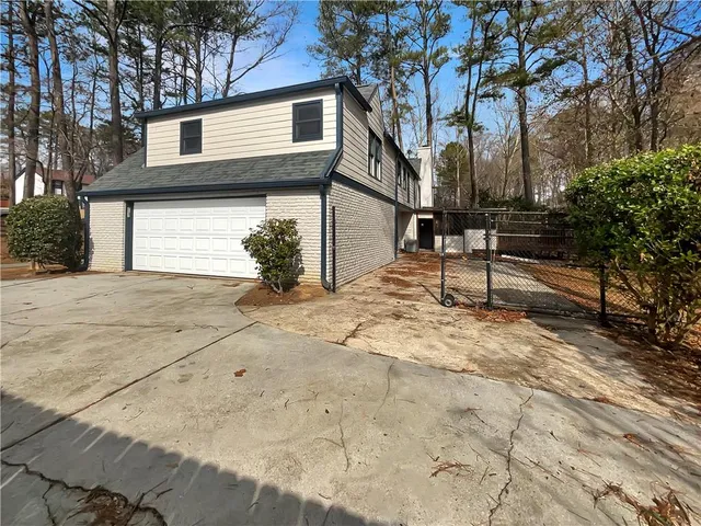 $622,000 | 7040 Northgreen Drive Northeast, Atlanta, GA 30328