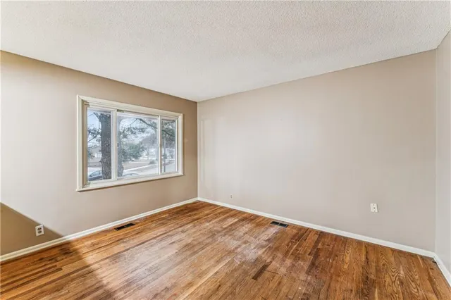 $135,000 | 9608 Ditman Way, Kansas City, MO 64134