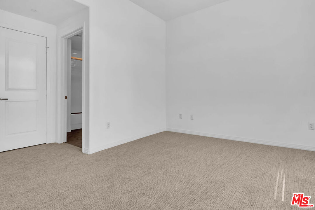 4050 Glencoe Avenue, Unit 405 Marina del Rey, CA 90292 - Photo 20 of 42 a view of an empty room