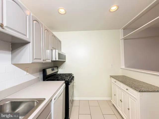 $155,999 | 614 Sligo Avenue, Unit 405, Silver Spring, MD 20910