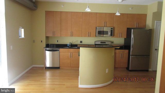 1390 Kenyon Street Northwest, Unit 319 Washington, DC 20010 - Photo 5 of 10 Kitchen