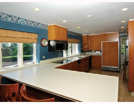37 Churchill Road Churchill, PA 15235 - Photo 6 of 8 Kitchen. KIITCHEN WITH CUSTON CABINETS, SUB ZERO FRIG, ISLAND AND MARBLE FLOOR