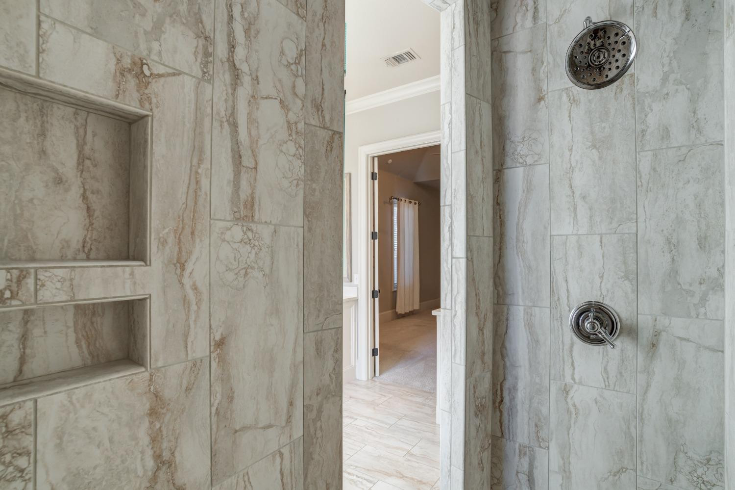 402 Topeka Avenue Lubbock, TX 79416 - Photo 37 of 41 a view of a bathroom