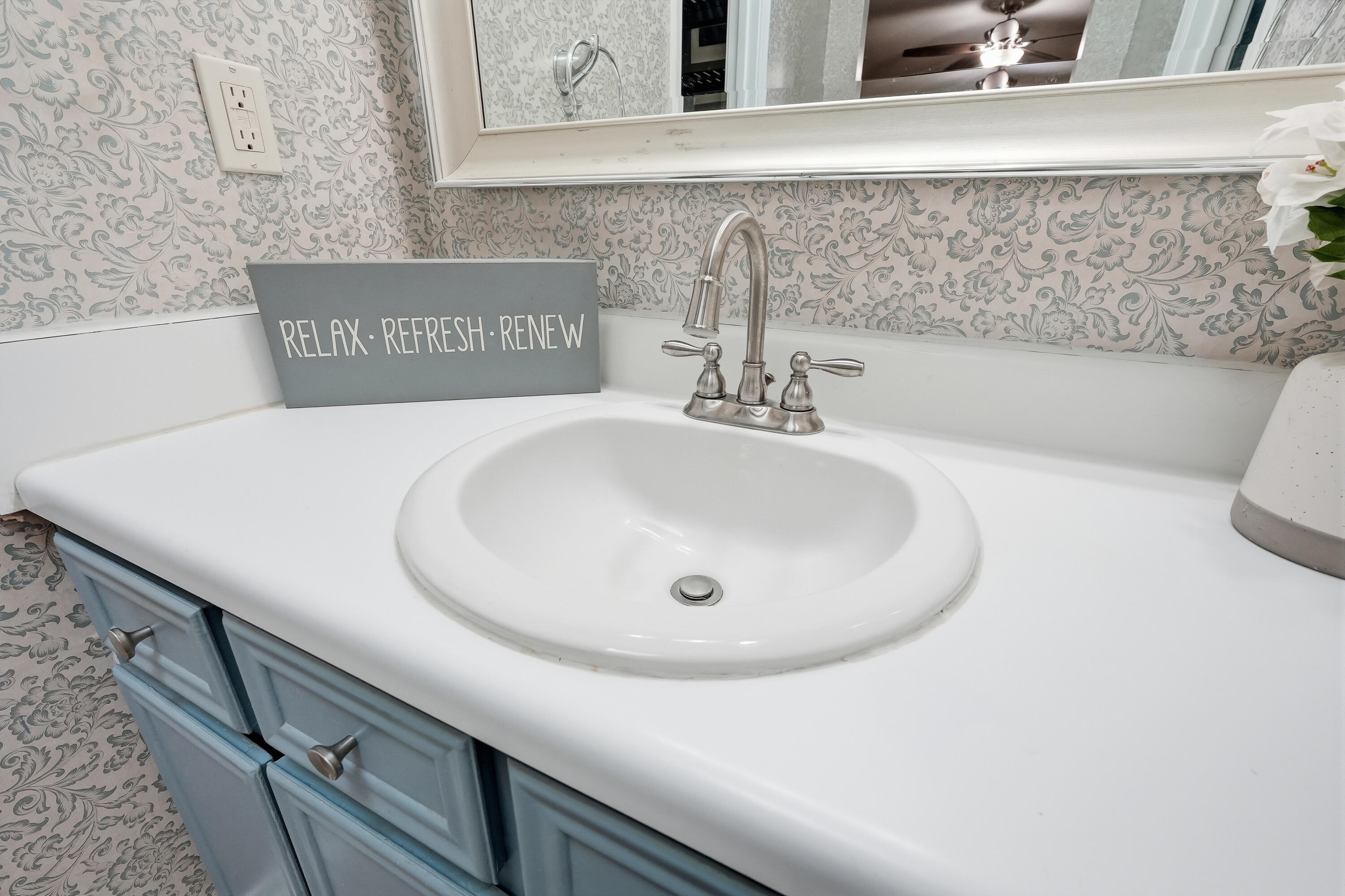 170 Elliott Road Mary Esther, FL 32569 - Photo 33 of 51 MBATH
