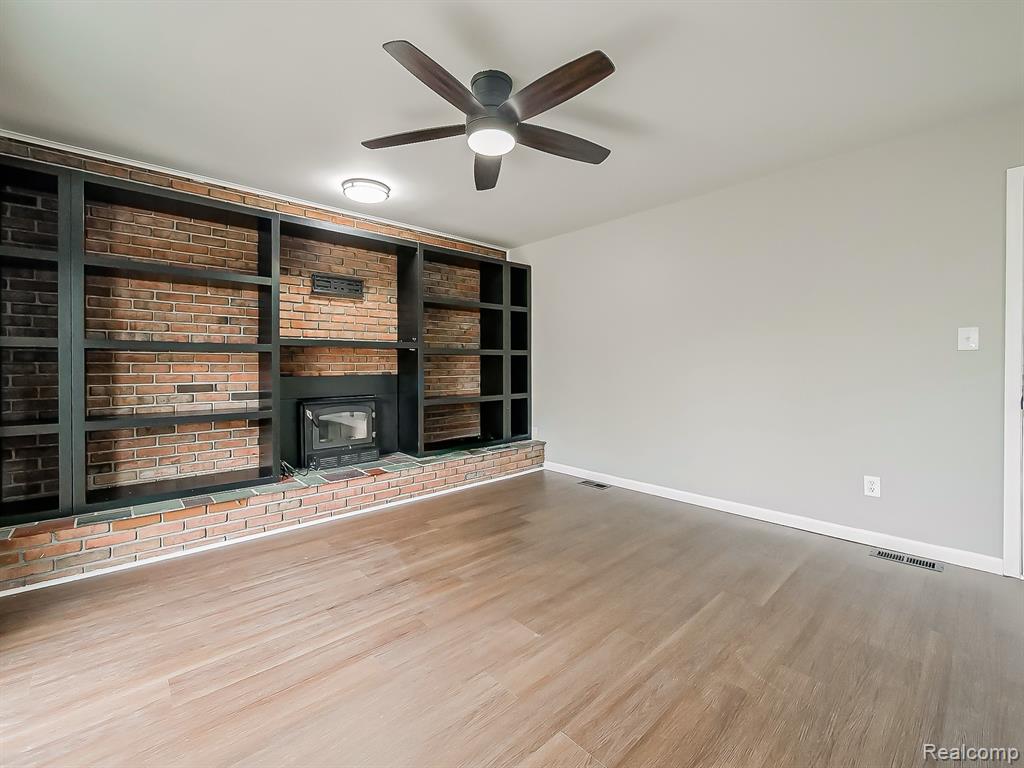 11780 Haggerty Road Belleville, MI 48111 - Photo 6 of 41