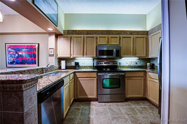 $244,900 | 1 Riverpointe Plaza, Unit 314, Jeffersonville, IN 47130
