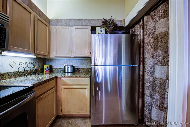 $249,900 | 1 Riverpointe Plaza, Unit 314, Jeffersonville, IN 47130