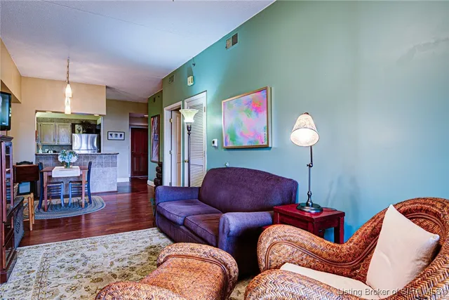 $249,900 | 1 Riverpointe Plaza, Unit 314, Jeffersonville, IN 47130