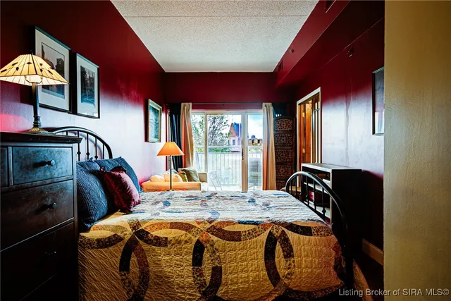 $249,900 | 1 Riverpointe Plaza, Unit 314, Jeffersonville, IN 47130