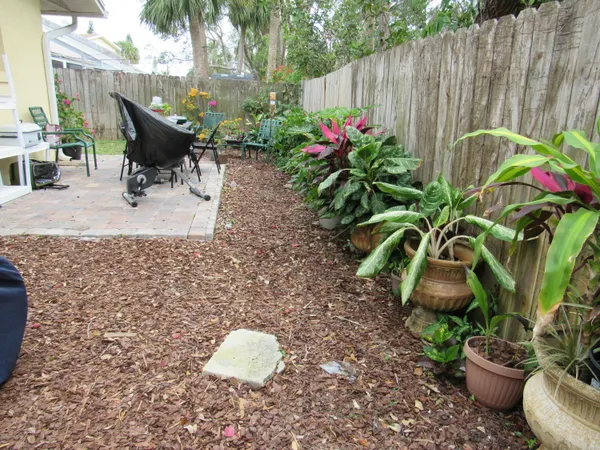 $1,600 | 209 Cleveland Avenue, Unit 4, Cocoa Beach, FL 32931