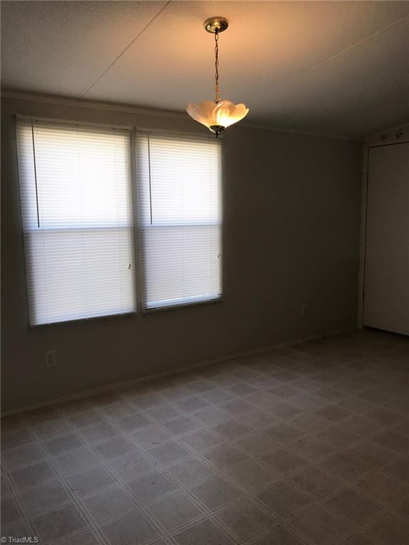 6802 Wright Road Thomasville, NC 27360 - Photo 6 of 16 Gallery Image 6
