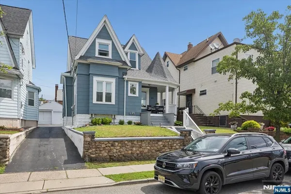 $849,000 | 277 Grove Street, East Rutherford, NJ 07073