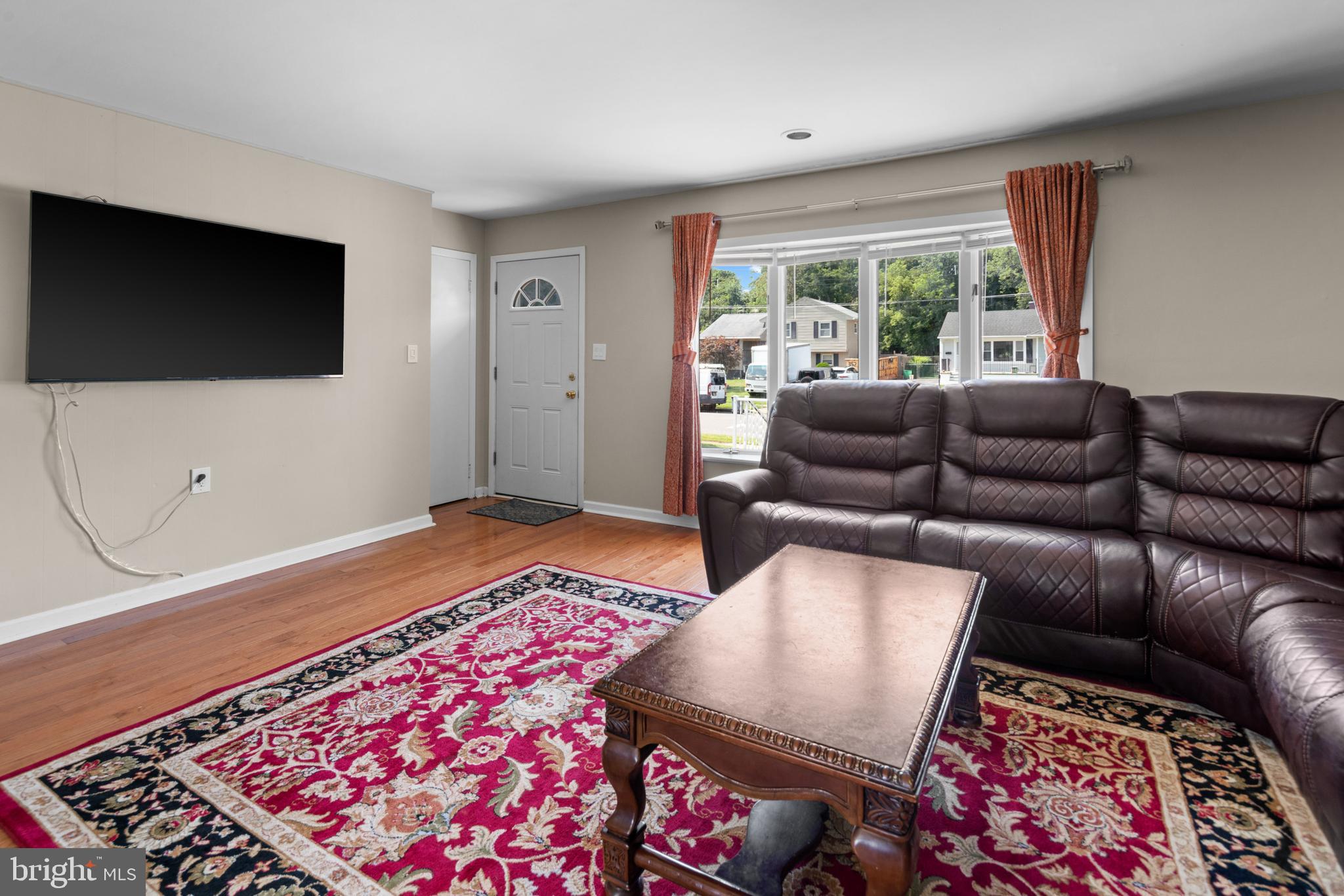 15 Sherbrooke Road Ewing, NJ 08638 - Photo 3 of 20