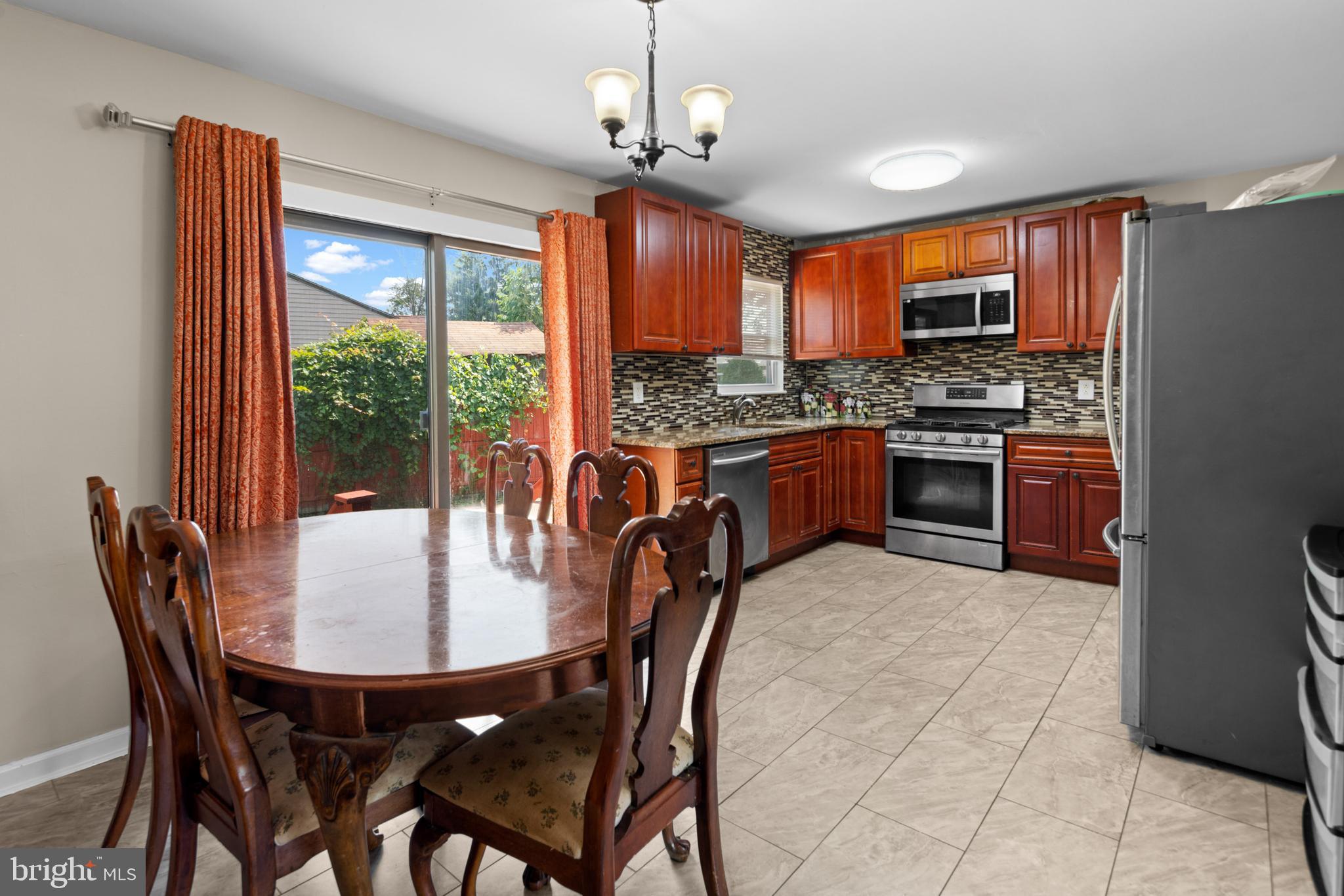 15 Sherbrooke Road Ewing, NJ 08638 - Photo 5 of 20