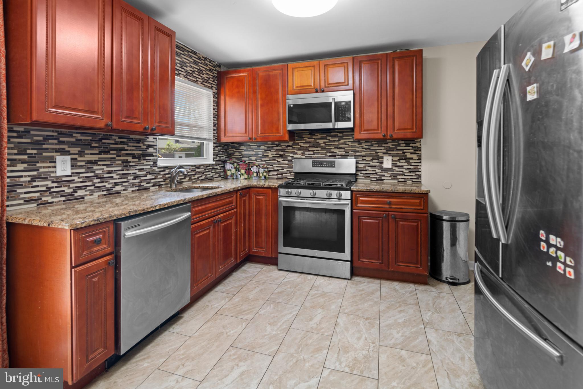 15 Sherbrooke Road Ewing, NJ 08638 - Photo 6 of 20