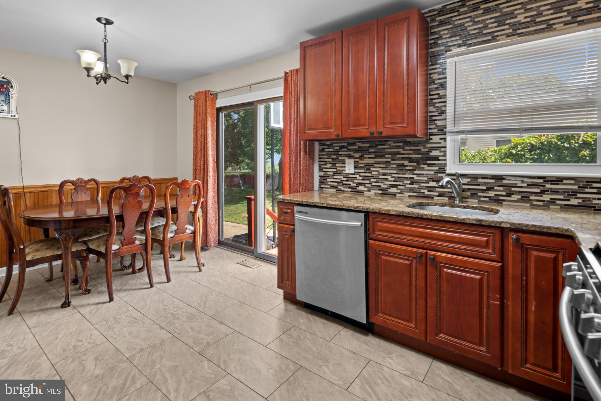 15 Sherbrooke Road Ewing, NJ 08638 - Photo 9 of 20