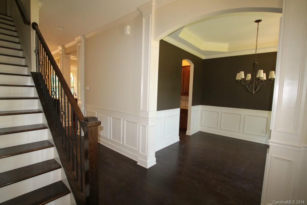 6124 Sharon Road, Unit 22 Charlotte, NC 28210 - Photo 3 of 19 Gallery Image 3