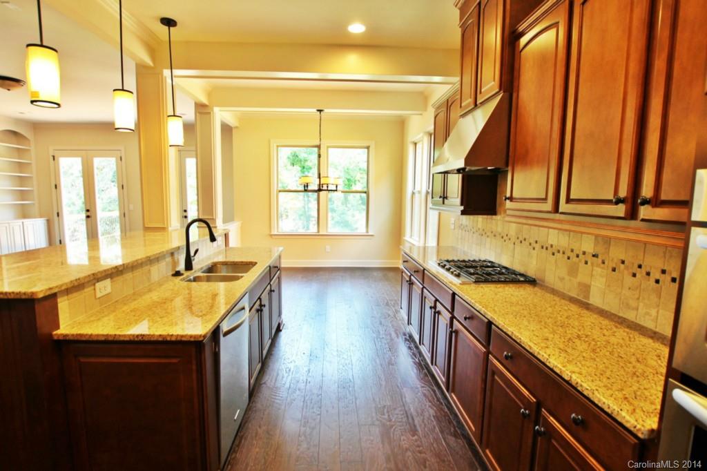 6124 Sharon Road, Unit 22 Charlotte, NC 28210 - Photo 6 of 19 Gallery Image 6