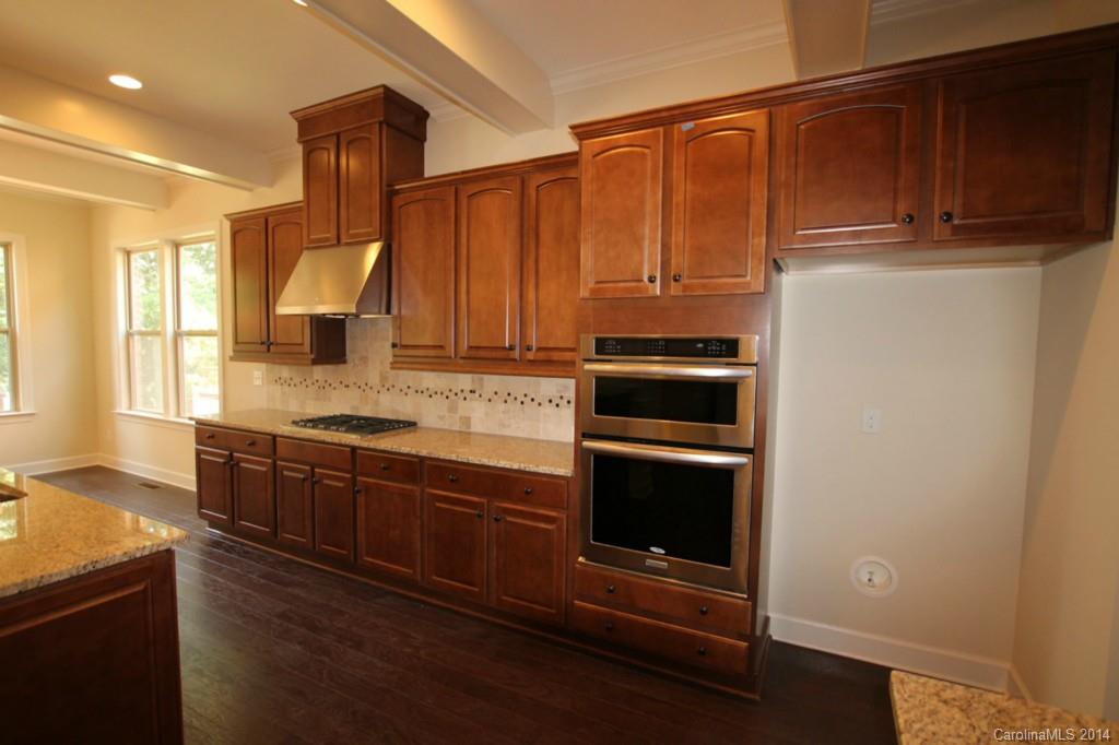 6124 Sharon Road, Unit 22 Charlotte, NC 28210 - Photo 7 of 19 Gallery Image 7