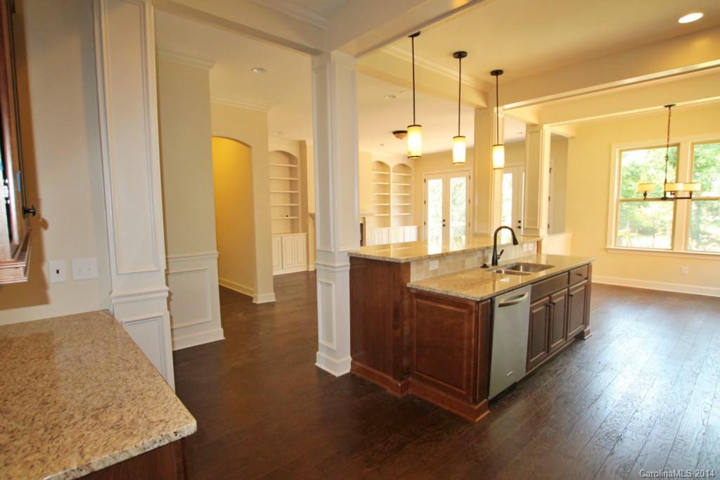 6124 Sharon Road, Unit 22 Charlotte, NC 28210 - Photo 8 of 19 Gallery Image 8