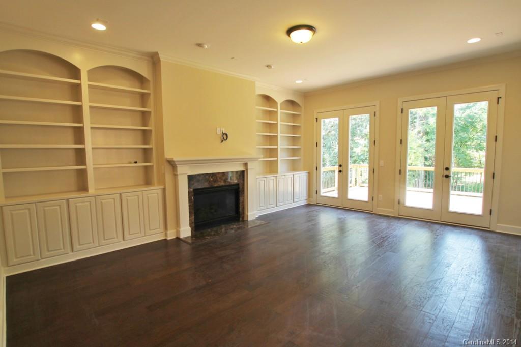 6124 Sharon Road, Unit 22 Charlotte, NC 28210 - Photo 9 of 19 Gallery Image 9