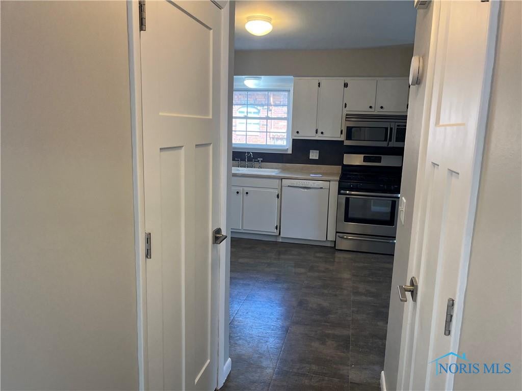 3217 Glanzman Road, Unit B14 Toledo, OH 43614 - Photo 6 of 49 Gallery Image 6