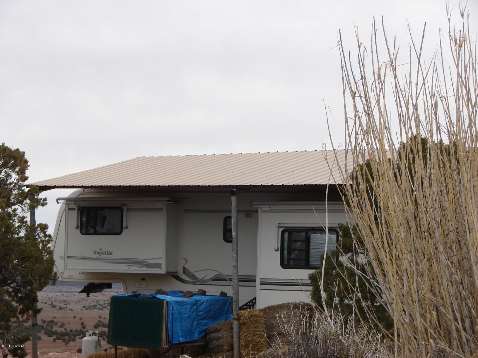 2400 Apache Concho, AZ 85924 - Photo 2 of 27