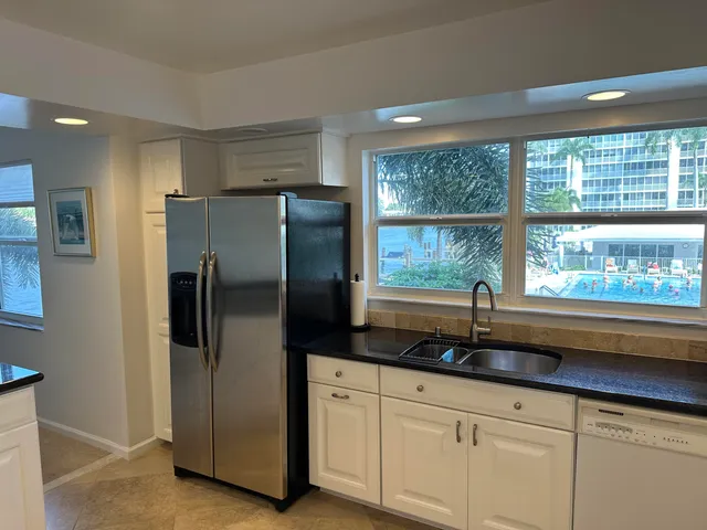 $3,500 | 3310 South Ocean Boulevard, Unit 225D, Highland Beach, FL 33487
