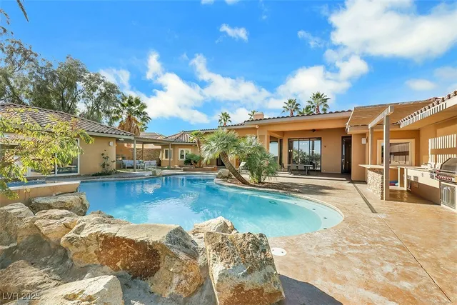 $2,990,000 | 6160 El Camino Road, Las Vegas, NV 89118