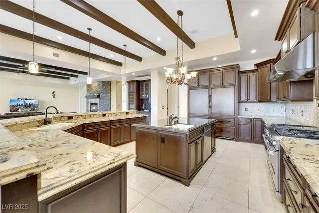 $2,990,000 | 6160 El Camino Road, Las Vegas, NV 89118