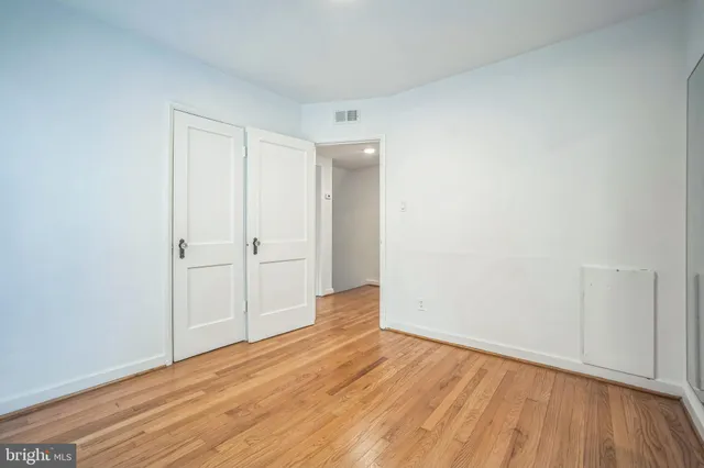 $649,900 | 304 South Veitch Street, Arlington, VA 22204