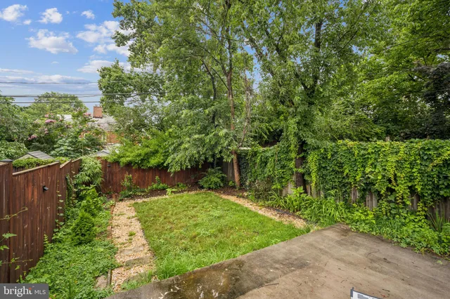 $649,900 | 304 South Veitch Street, Arlington, VA 22204