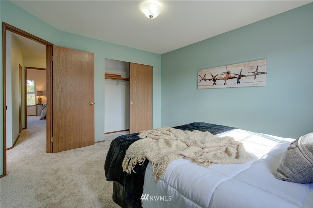 233 238th Street Southwest Bothell, WA 98021 - Photo 28 of 40