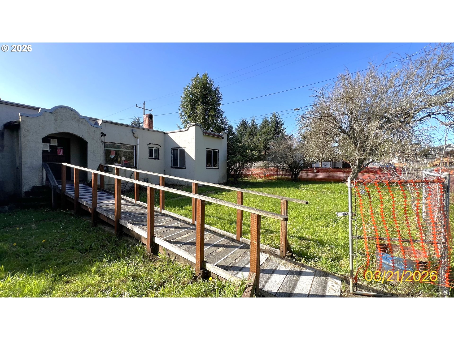 806 Railroad Street Myrtle Point, OR 97458 - Photo 2 of 11