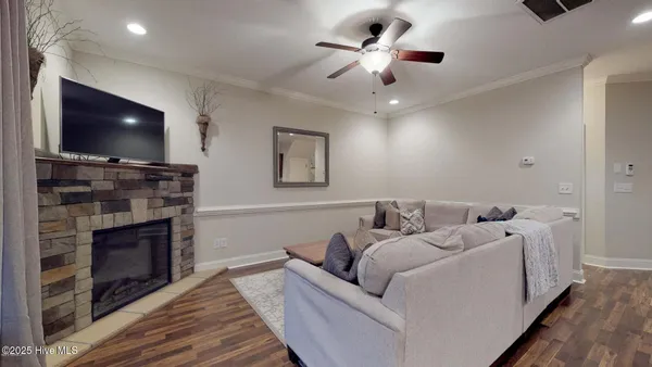 $1,825 | 2015 Leighton Drive, Greenville, NC 27834