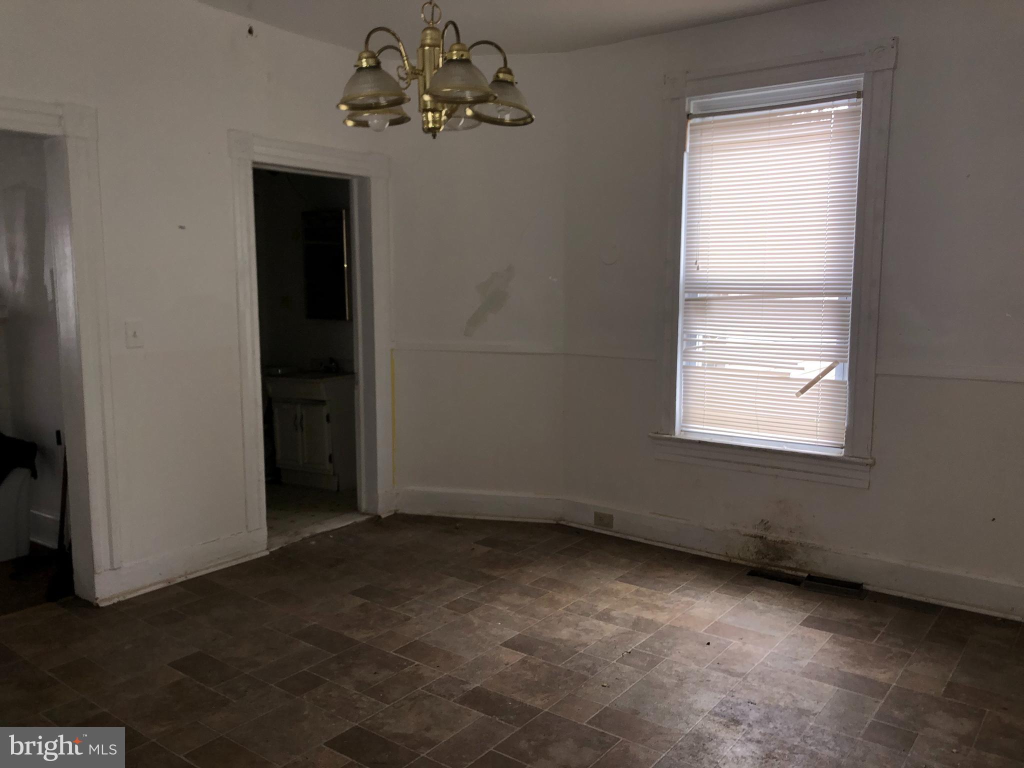 4402 Colborne Road Baltimore, MD 21229 - Photo 16 of 55 Gallery Image 16