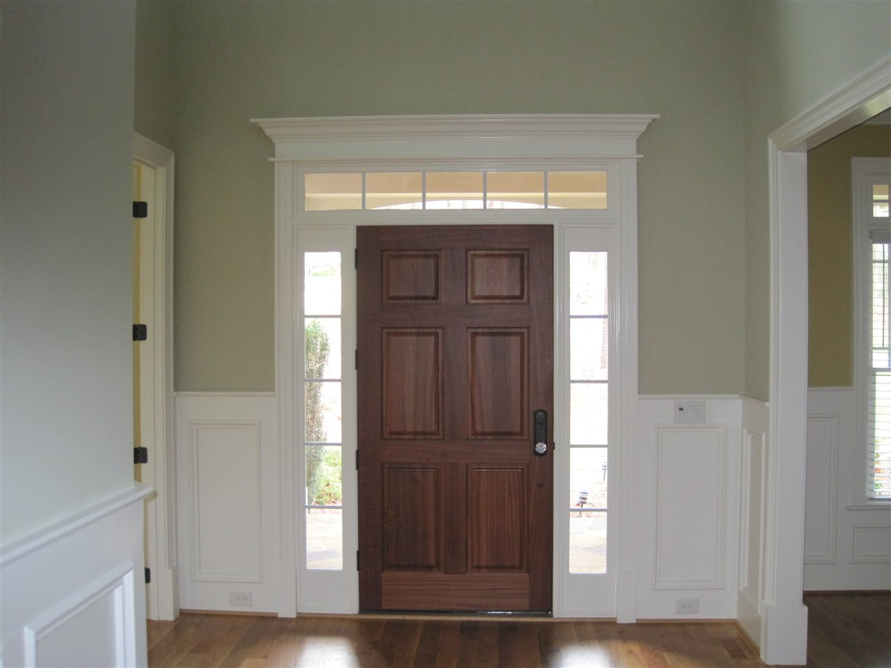 5515 Strathmore Drive Raleigh, NC 27613 - Photo 2 of 25 Foyer