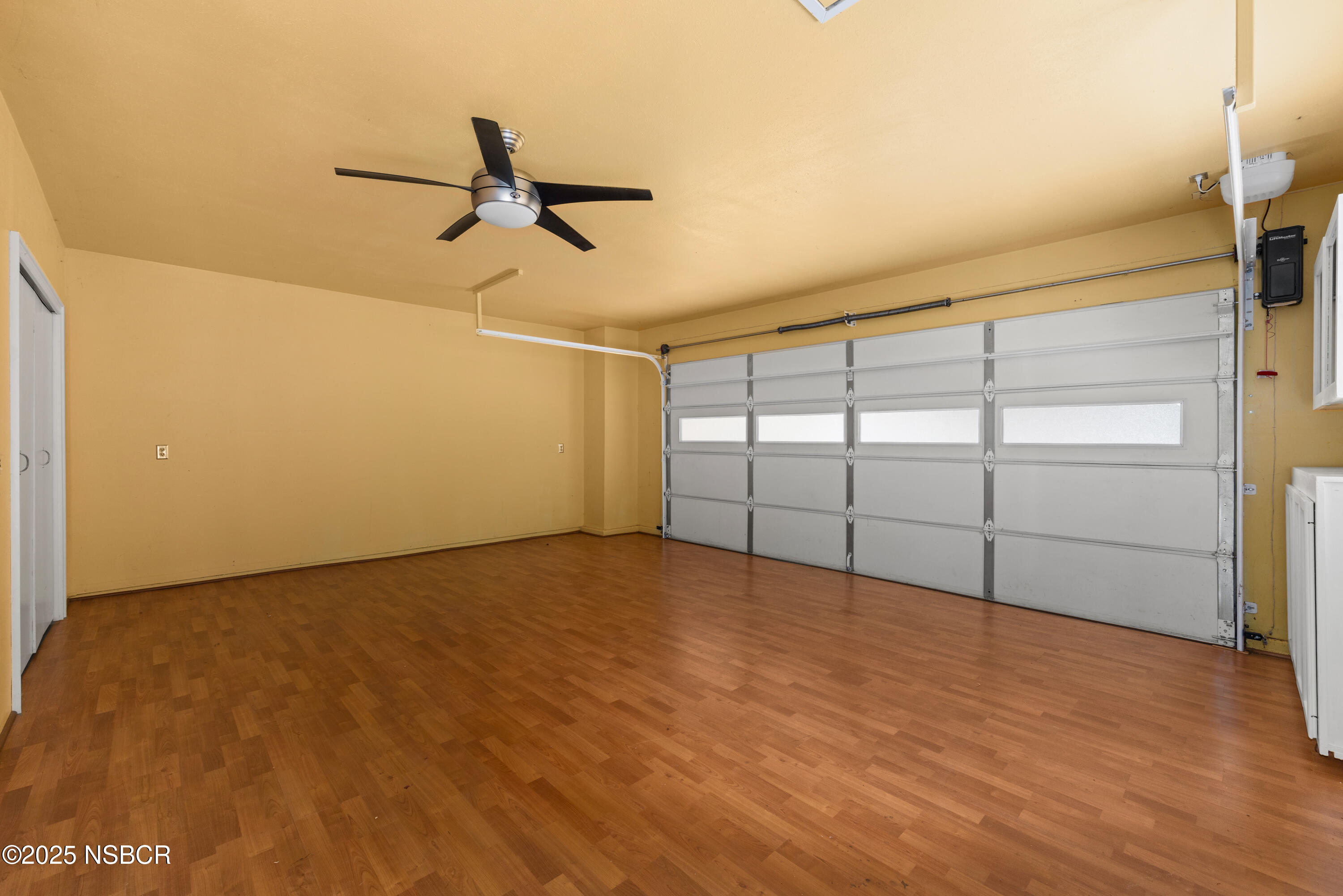 917 West Victoria Street Santa Barbara, CA 93101 - Photo 23 of 29 917 W Victoria Web-41