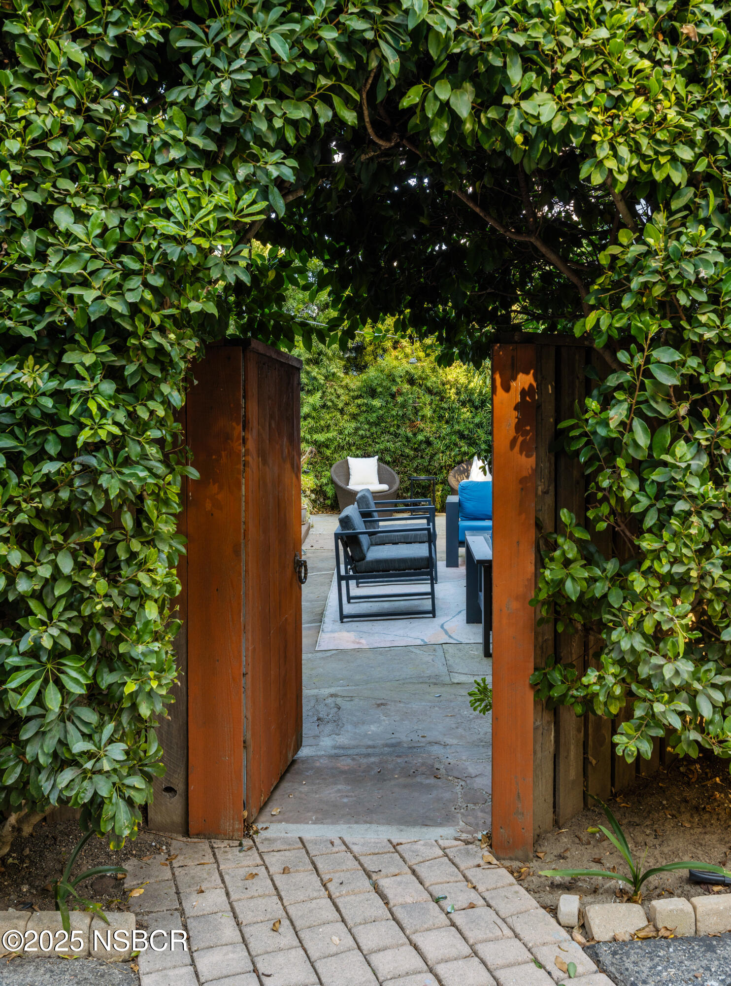 917 West Victoria Street Santa Barbara, CA 93101 - Photo 26 of 29 917 W Victoria Web-16 (1)