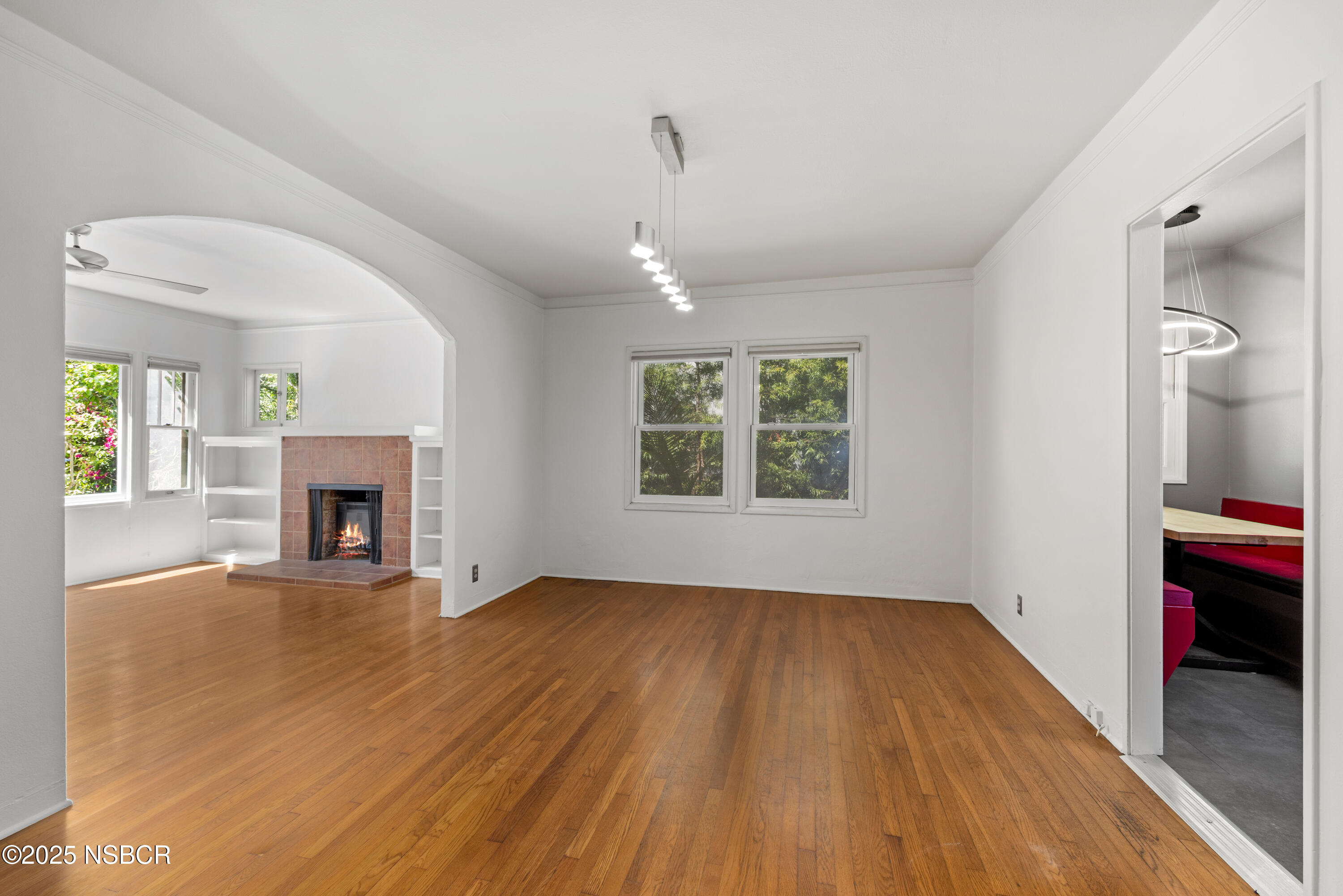 917 West Victoria Street Santa Barbara, CA 93101 - Photo 7 of 29 917 W Victoria Web-48